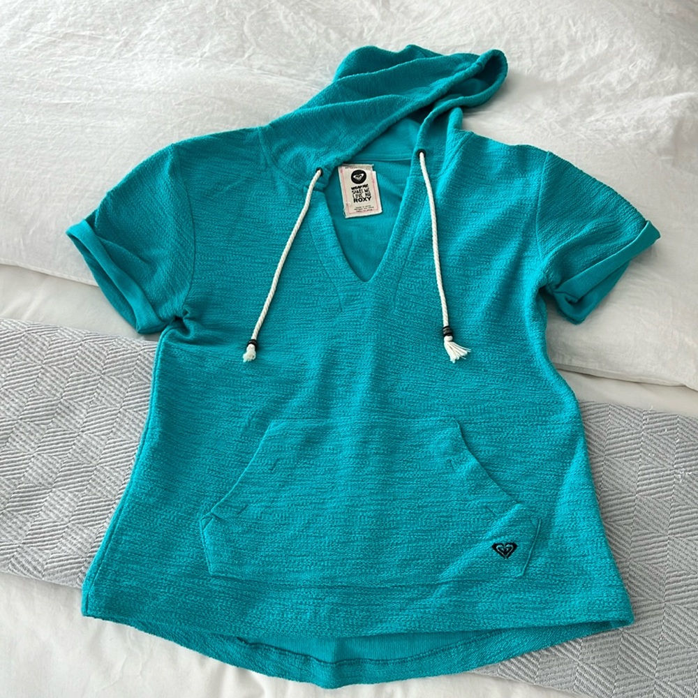 Roxy brand beach shirt. Size small.